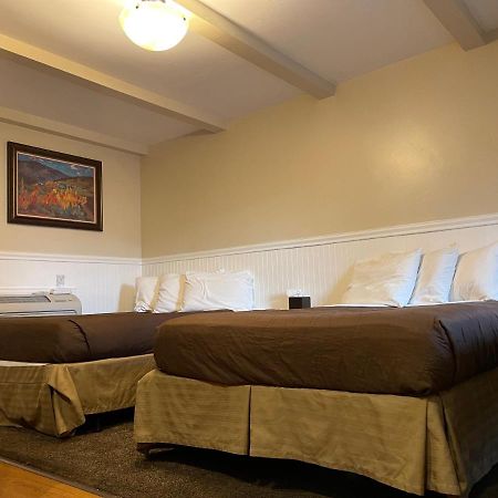 رايفل Western Star Inn المظهر الخارجي الصورة