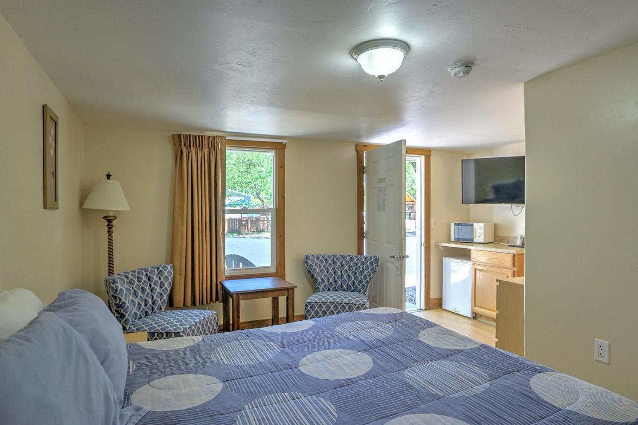 رايفل Western Star Inn الغرفة الصورة