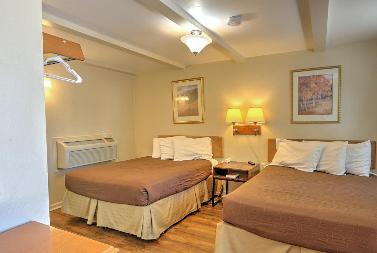 رايفل Western Star Inn الغرفة الصورة