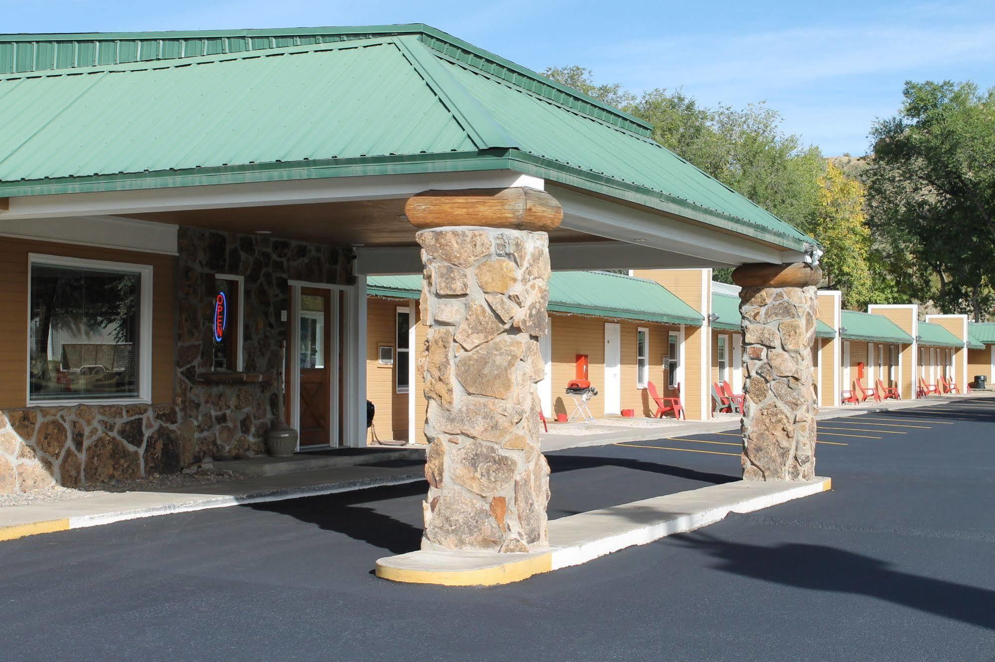 رايفل Western Star Inn المظهر الخارجي الصورة