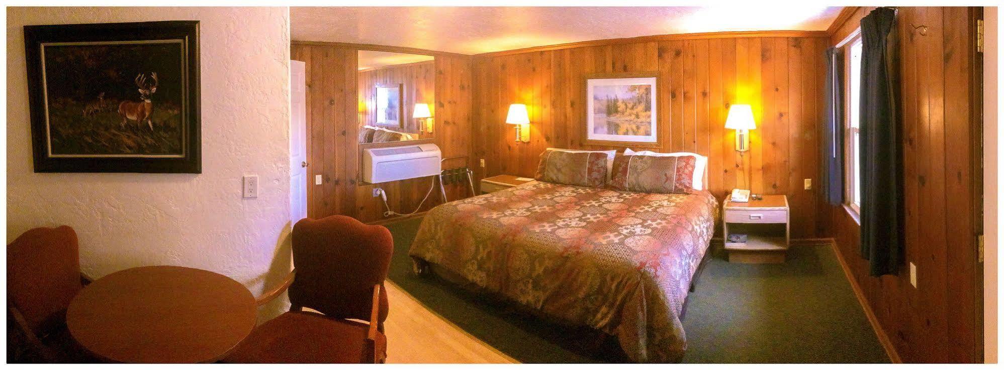رايفل Western Star Inn المظهر الخارجي الصورة