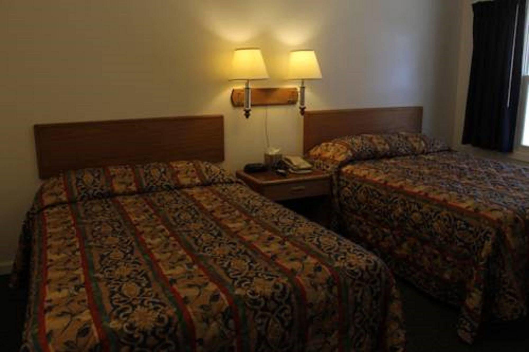 رايفل Western Star Inn المظهر الخارجي الصورة